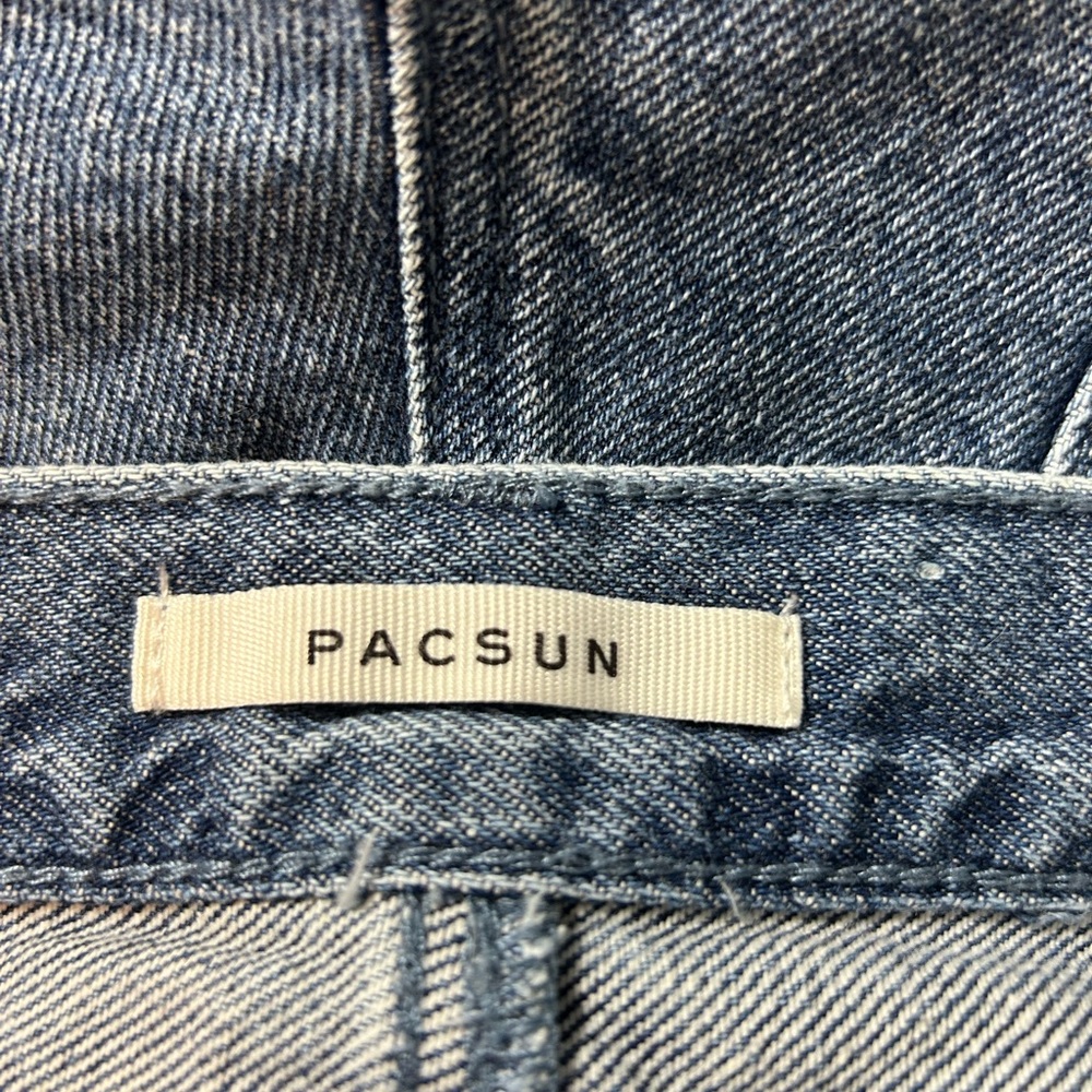 Pacsun Low-Rise Destroyed Jean Shorts - Size 27, Medium Wash - Picture 8 of 8